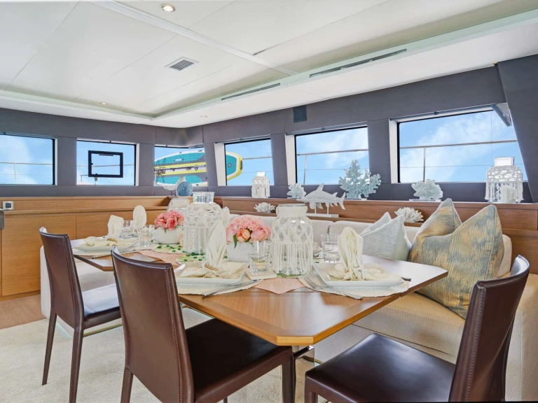 Vermietung Yacht Lagoon mit Führerschein
