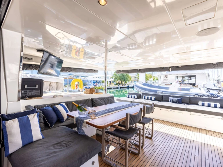 Vermietung Yacht Lagoon mit Führerschein