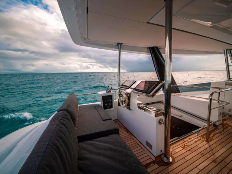 Vermietung Yacht Lagoon mit Führerschein