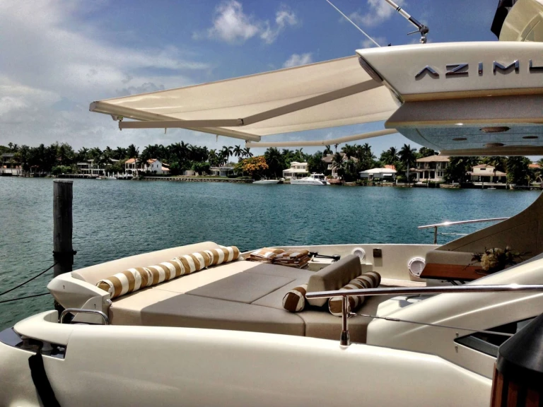 Vermietung Yacht Azimut mit Führerschein