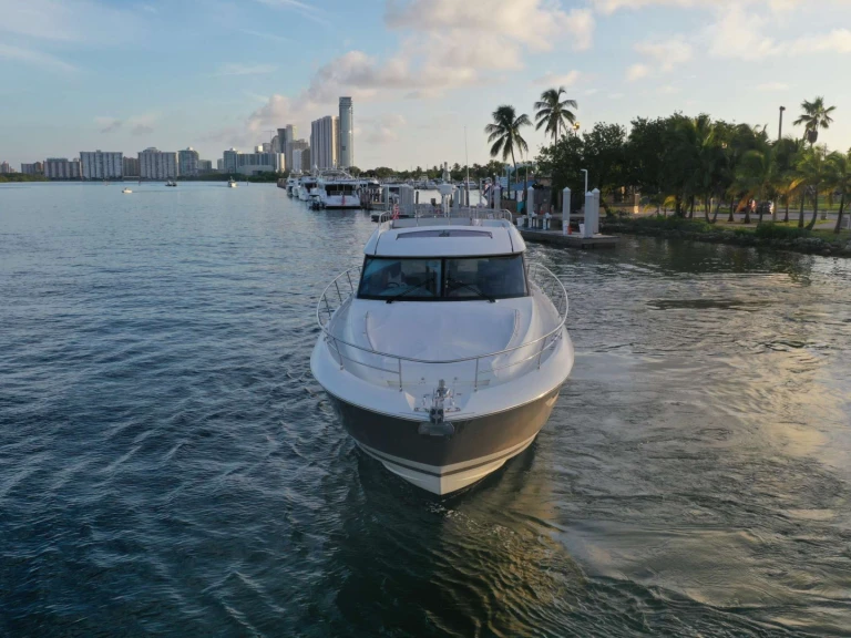 Prestige Yachts 60 Prestige mieten Karibik