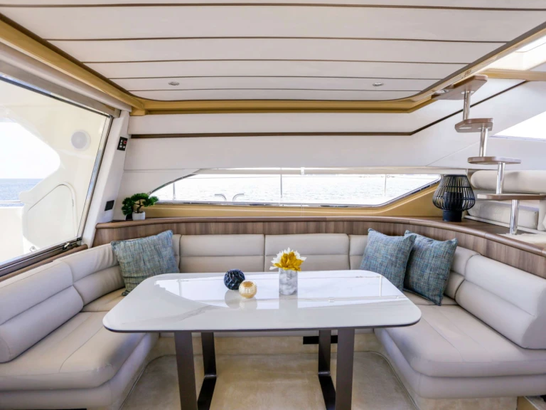 Ferretti SUMMER CAMP mieten Athen