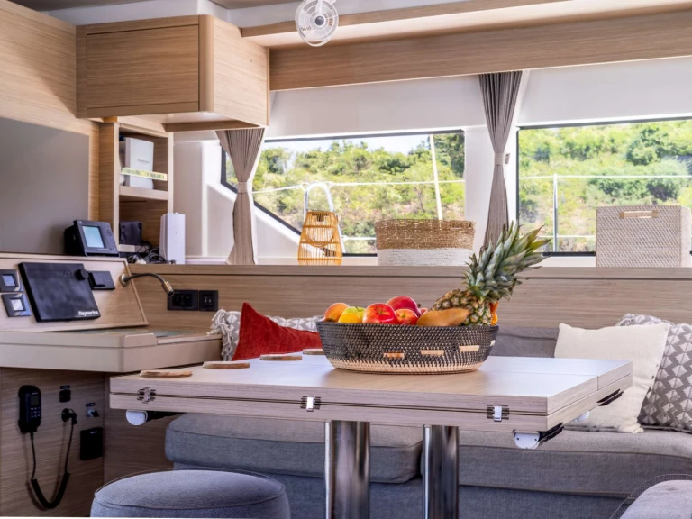 Yacht mieten in Athen - Lagoon VALINOR 