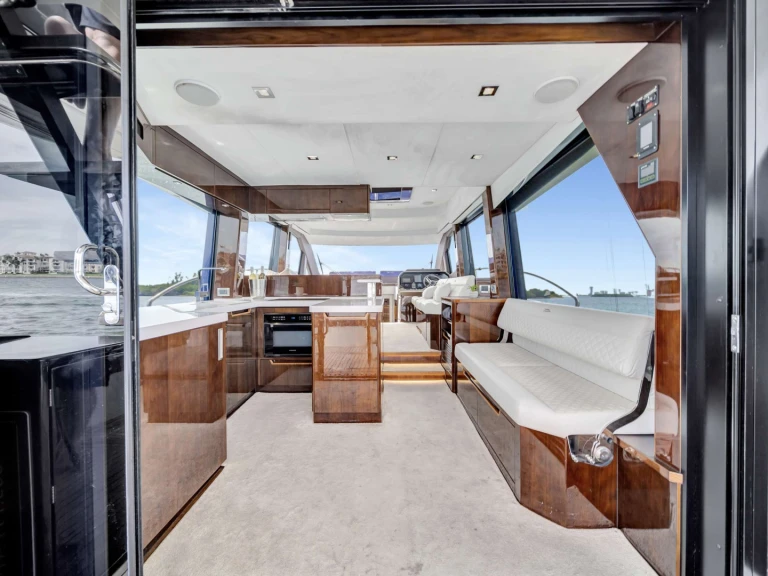 Boot mieten Miami günstig Infinity