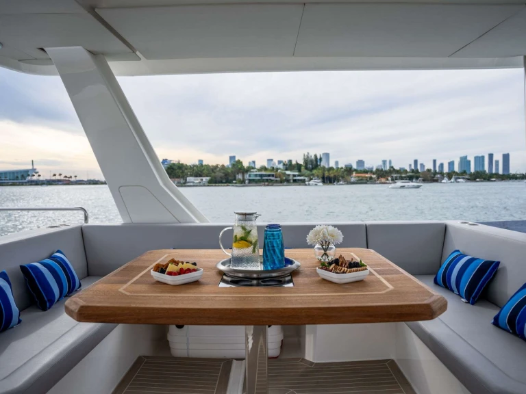 YachtCharter in Miami - Leopard Inner Peace auf SamBoat