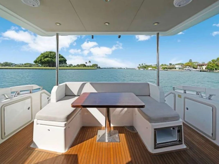 Azimut Kilauea mieten Miami