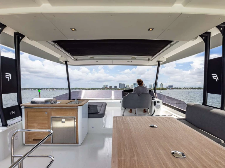 Vermietung Yacht Fountaine Pajot mit Führerschein