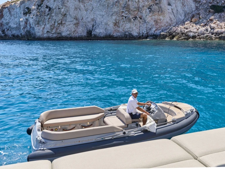 Fountaine Pajot SOL MADININA mieten Athen