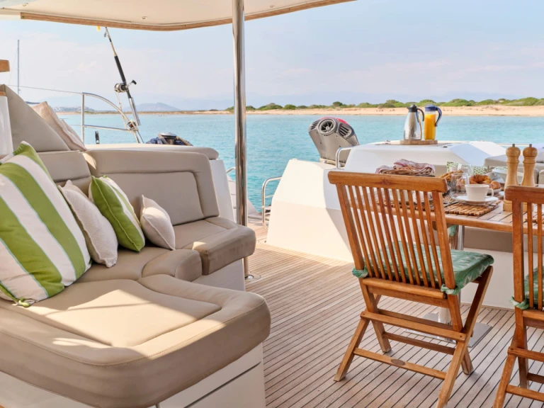 Bootsverleih Fountaine Pajot WORLD'S END (MED) Néa Péramos Samboat
