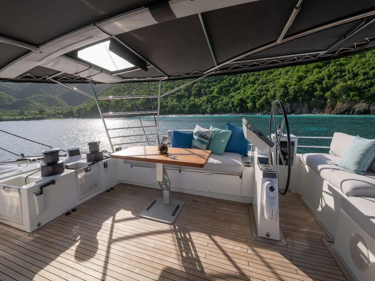 Vermietung Yacht Lagoon mit Führerschein