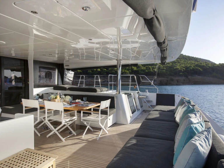 Lagoon PHANTOM mieten Athen