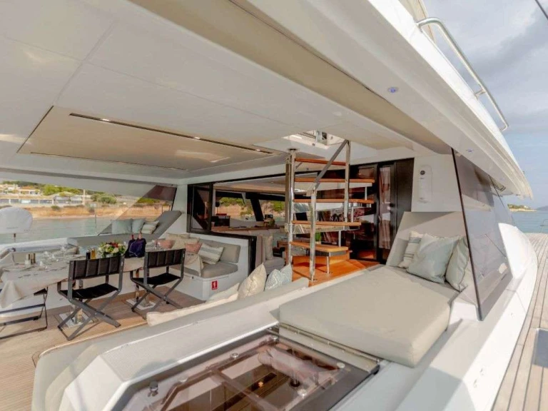 Yacht mieten in Álimos zum besten Preis