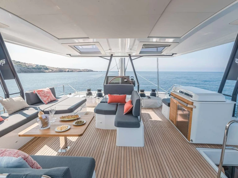 Fountaine Pajot 7th heaven  mieten Piräus