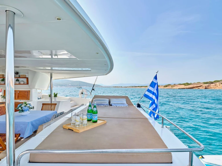 Ein Fountaine Pajot HIGH FIVE mieten in Néa Péramos