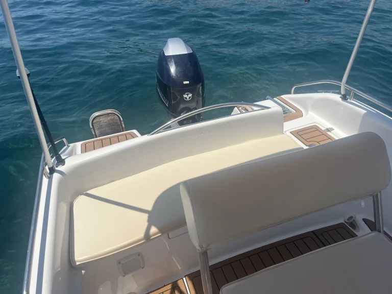Motorboot mit oder ohne Skipper Poseidon mieten in Kiotari