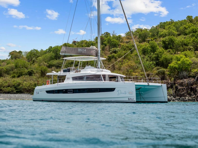 Vermietung Yacht Bali mit Führerschein