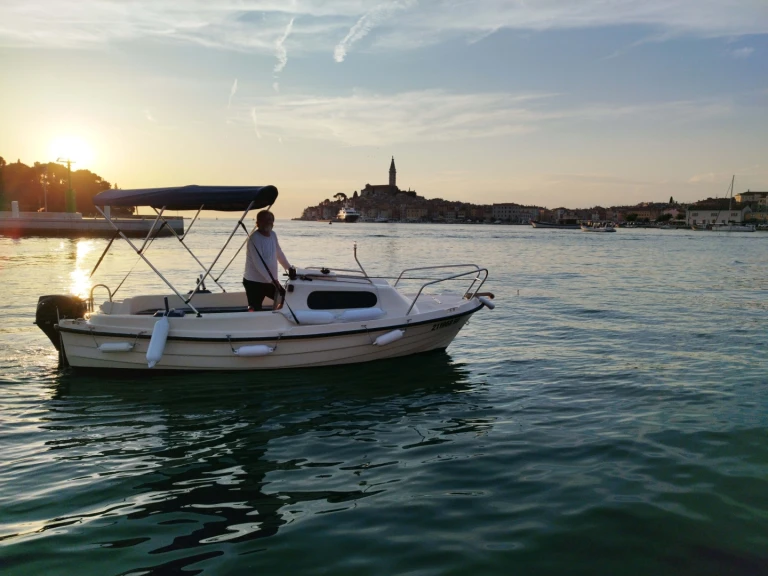 Motorboot mit oder ohne Skipper SPORT MARE mieten in Rovinj