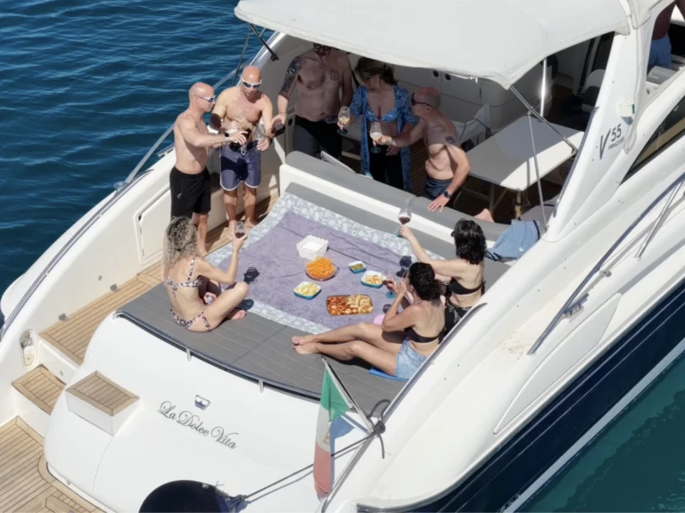 Vermietung Motorboot Princess mit Führerschein