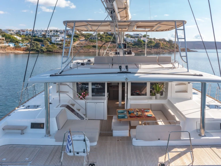 Vermietung Yacht Lagoon mit Führerschein