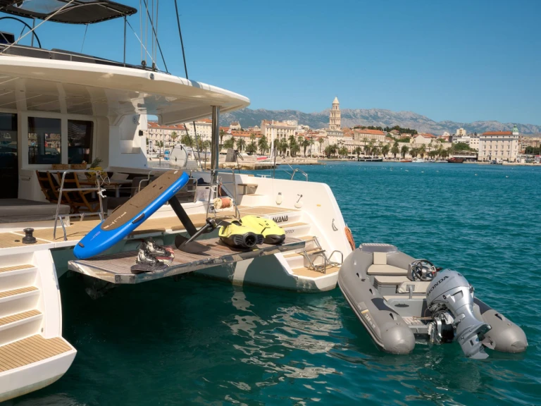 Bootsverleih Lagoon AKANA Kaštel Stari Samboat