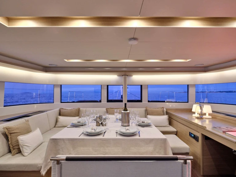 Yacht mit oder ohne Skipper Lagoon mieten in Athen