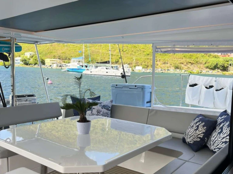 Bootsverleih Leopard LIVIN Britische Jungferninseln Samboat