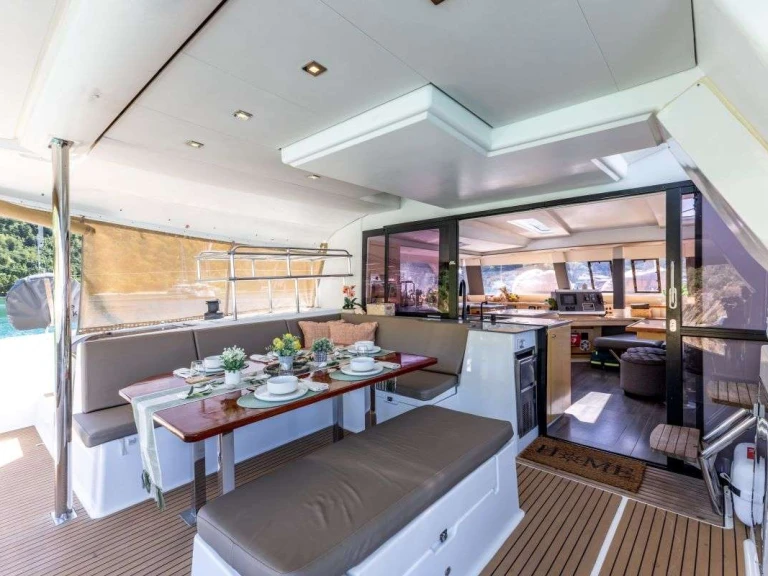 Yacht mit oder ohne Skipper Fountaine Pajot mieten in Karibik