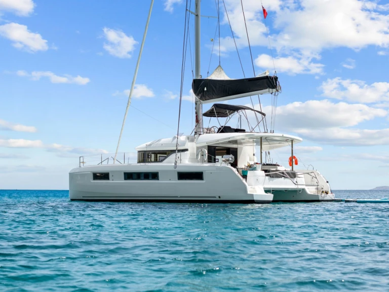 Yacht mit oder ohne Skipper Lagoon mieten in Britische Jungferninseln