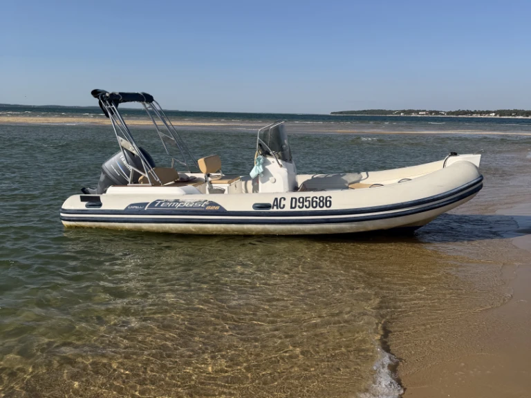 Ein Capelli Tempest 626 mieten in Lège-Cap-Ferret