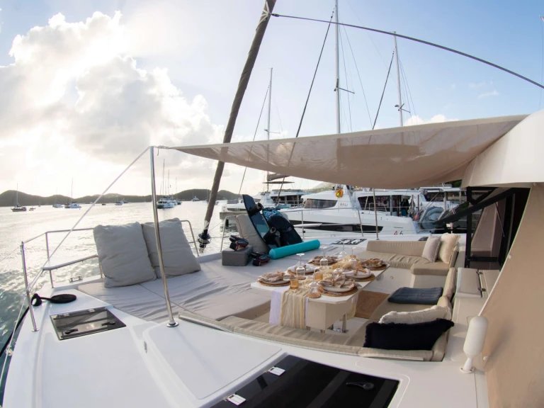 Vermietung Yacht Bali mit Führerschein