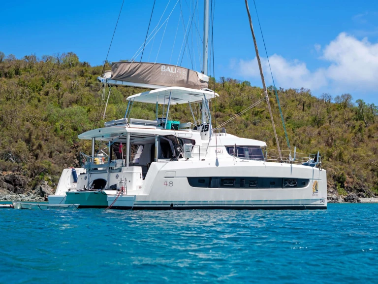 Vermietung Yacht Bali mit Führerschein