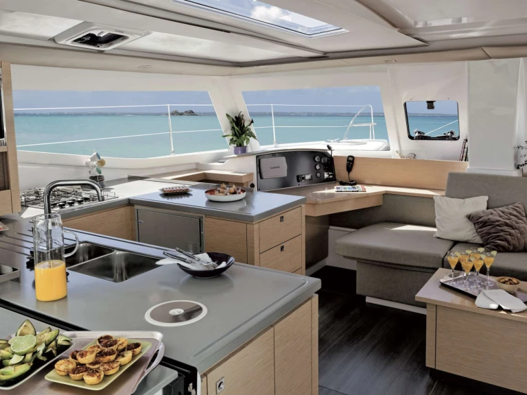 Vermietung Yacht Fountaine Pajot mit Führerschein