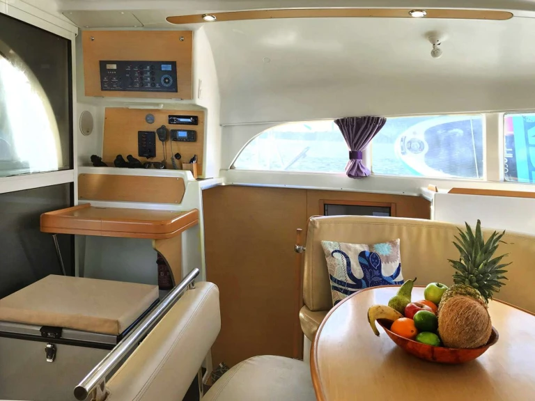 Vermietung Yacht Lagoon mit Führerschein