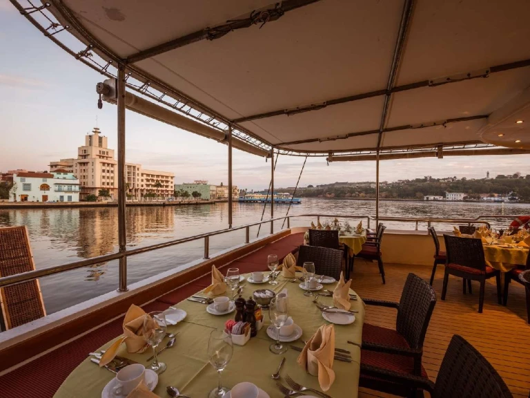 Yacht mieten in Papeete zum besten Preis