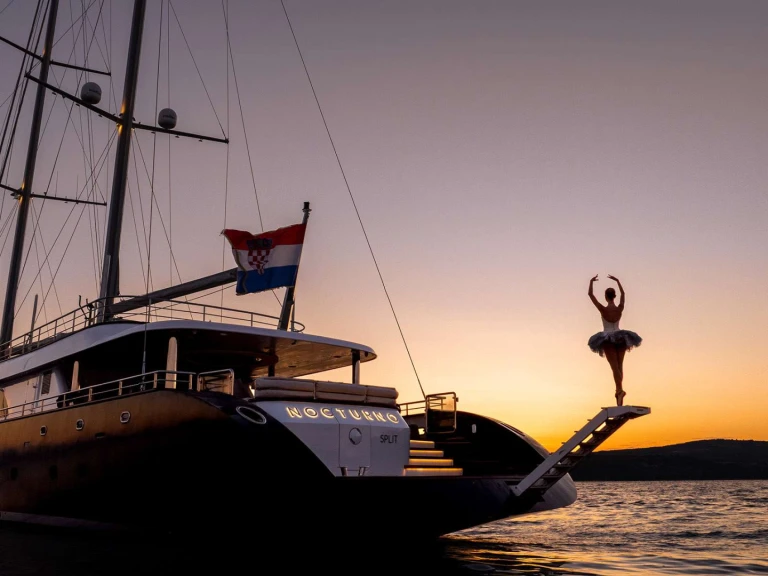 Bootsverleih Rayburn Custom Yachts Nocturno Kroatien Samboat