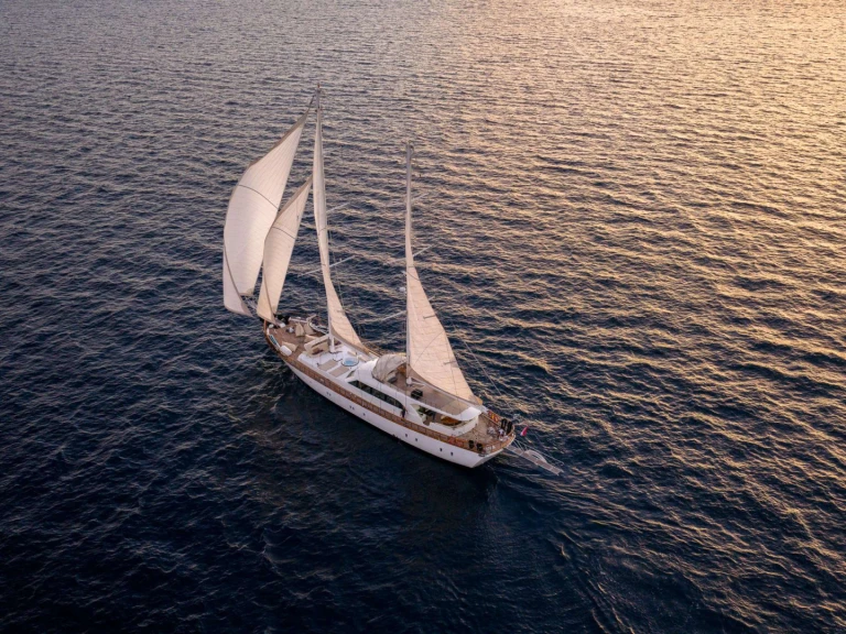 Yacht mit oder ohne Skipper Custom mieten in Šibenik