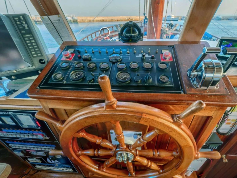 YachtCharter in Piräus - Custom Gulet-Motor Sailor THALASSA auf SamBoat