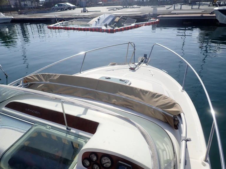 YachtCharter in Toulon - Jeanneau Leader 705 auf SamBoat