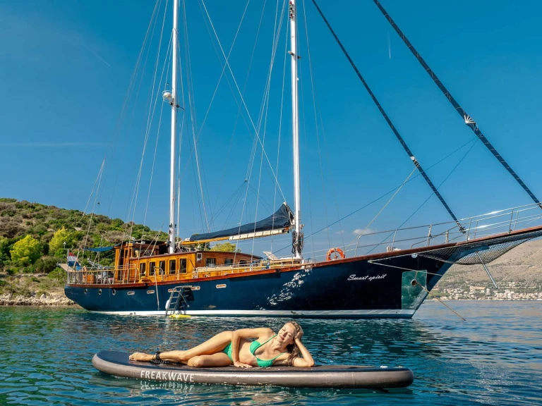 Custom Smart Spirit mieten Trogir