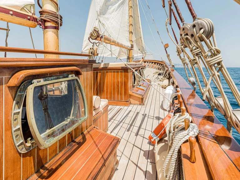Ein Schooner O'Remington  mieten in Cannes
