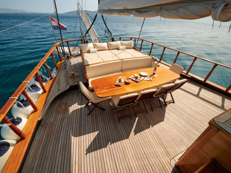 Yacht mieten in Kaštel Gomilica - Custom QUEEN OF ADRIATIC