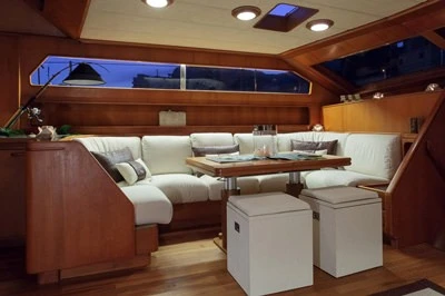 Vermietung Yacht Benetti mit Führerschein