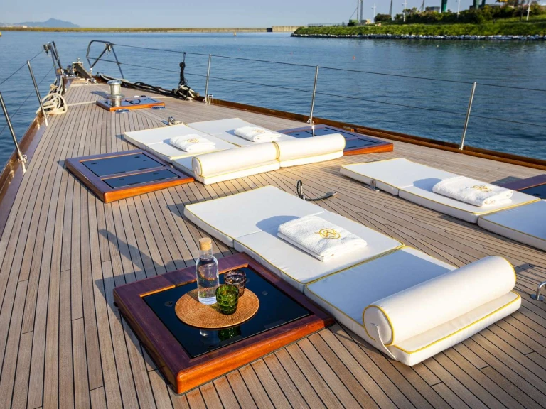 YachtCharter in Neapel - Sangermani QUARTA SANTA MARIA auf SamBoat