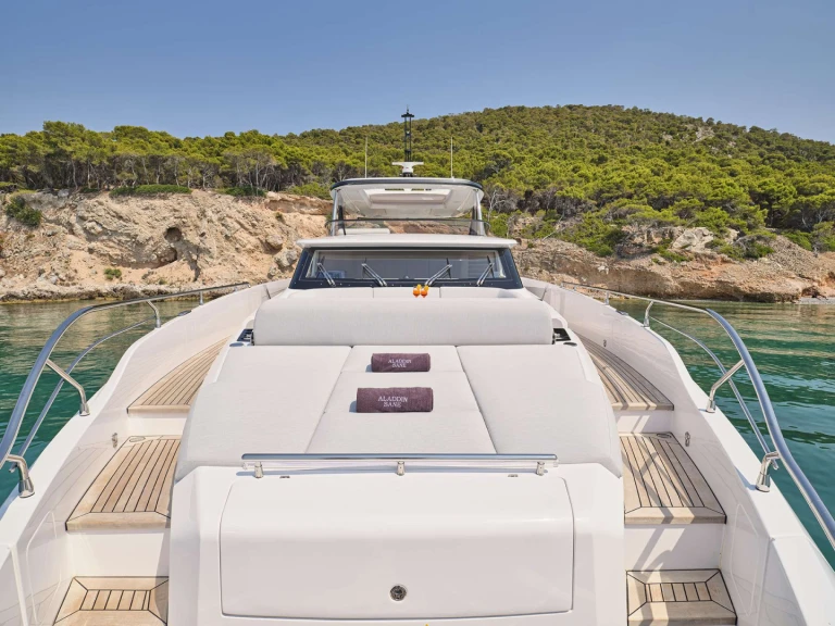 Yacht mieten in Athen zum besten Preis