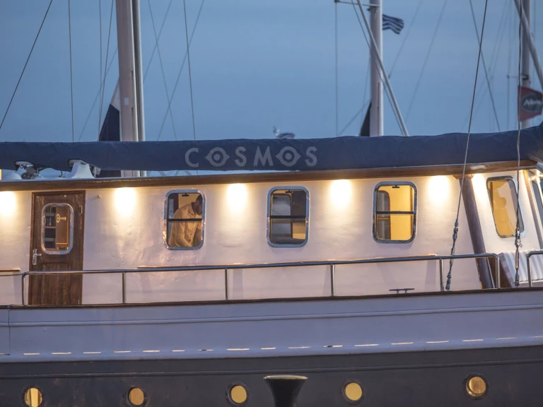 Bootsverleih Custom COSMOS Álimos Samboat