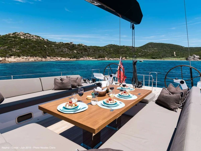 YachtCharter in Korsika - Cnb-Bordeaux NEYINA auf SamBoat
