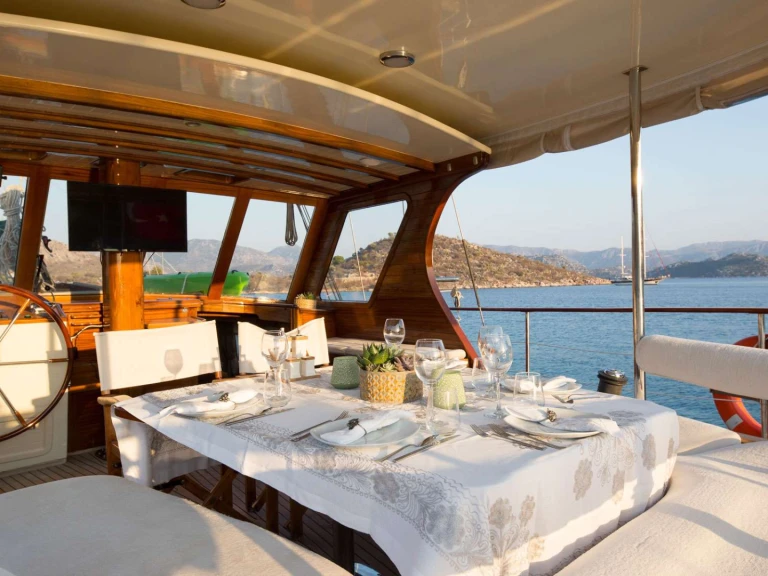 Vermietung Yacht Orion Yachts mit Führerschein