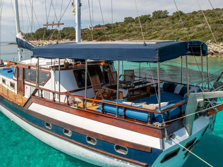 Yacht mieten in Split - Custom Hera
