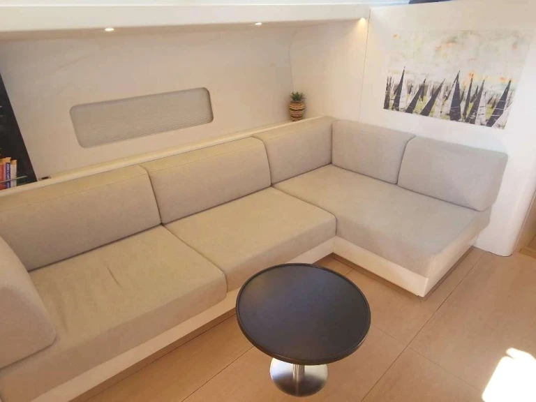Ein Custom YKNOT mieten in Neapel