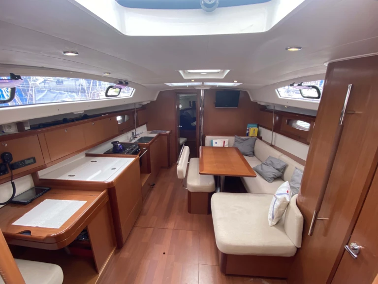 Bénéteau Oceanis 43 mieten Saint-Mandrier-sur-Mer